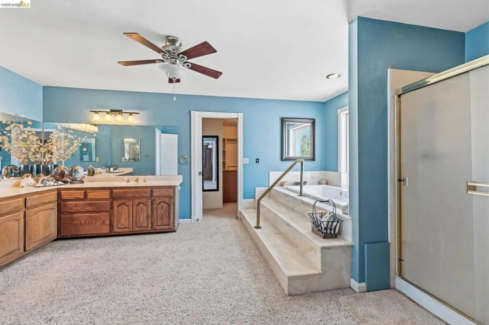 17732 Saddle Dr Tuolumne, CA 95379