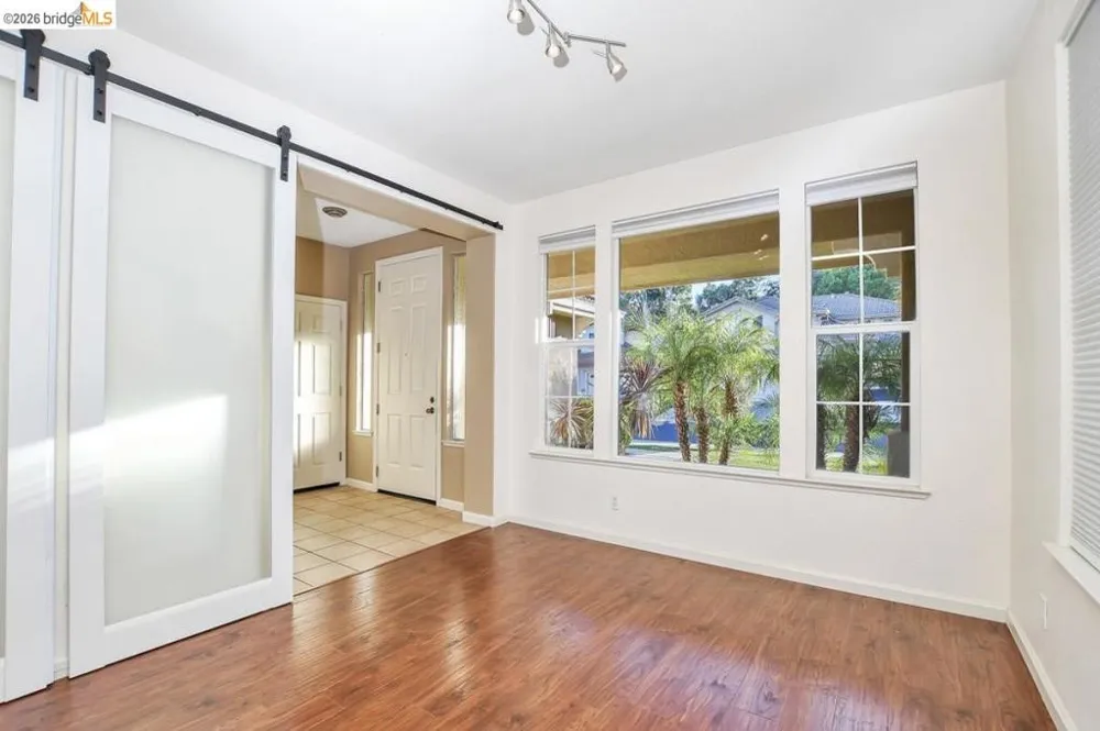 2533 Crescent Way Discovery Bay, CA 94505