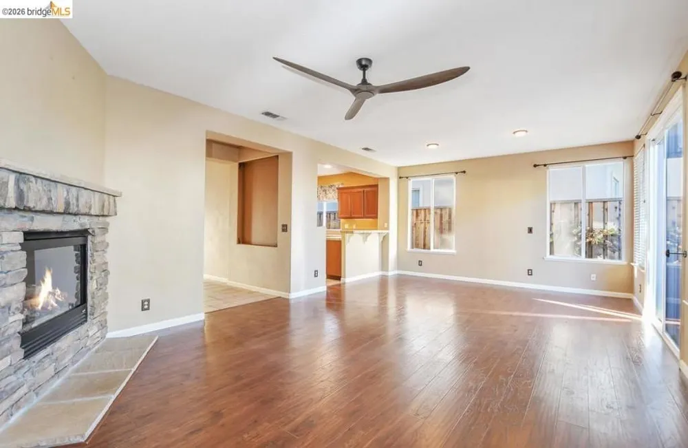 2533 Crescent Way Discovery Bay, CA 94505