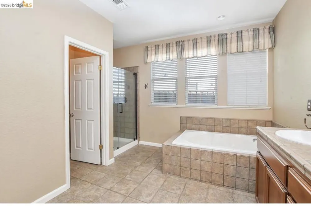 2533 Crescent Way Discovery Bay, CA 94505