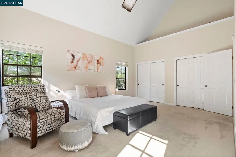 443 College Ave Palo Alto, CA 94306