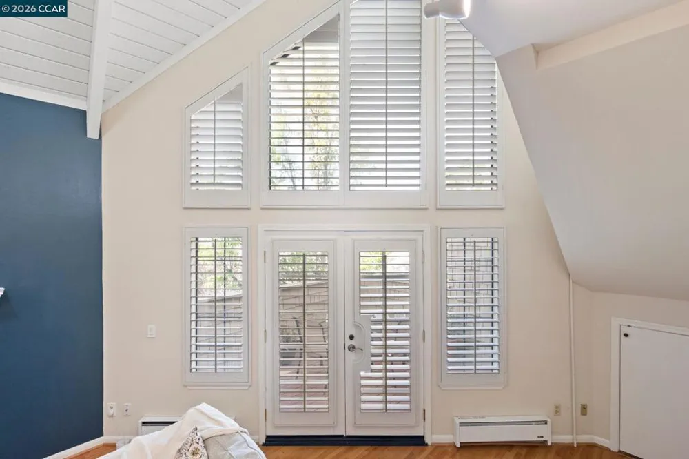 443 College Ave Palo Alto, CA 94306