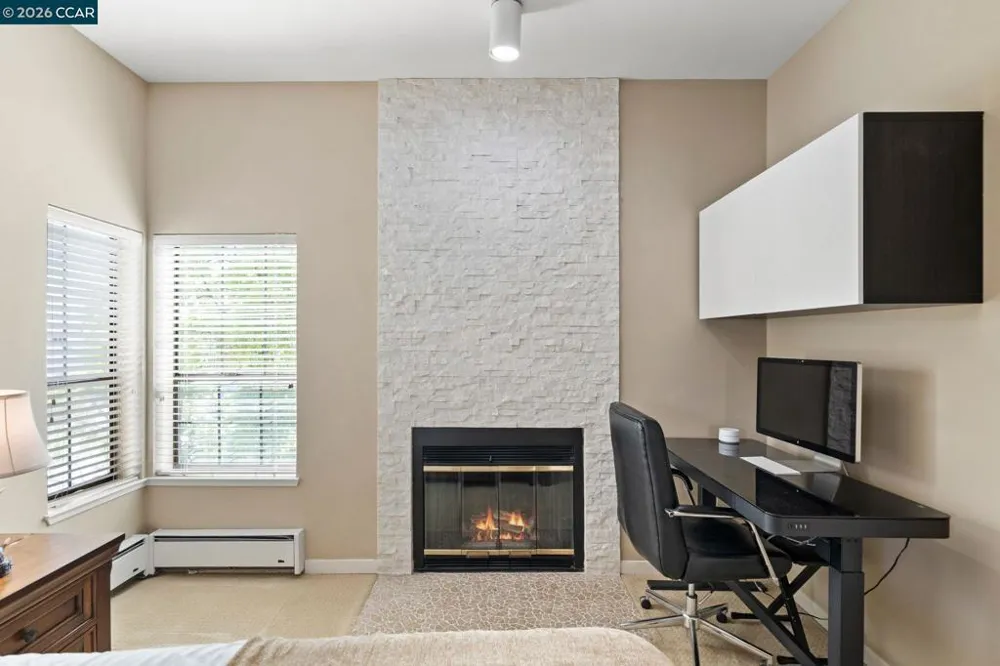443 College Ave Palo Alto, CA 94306
