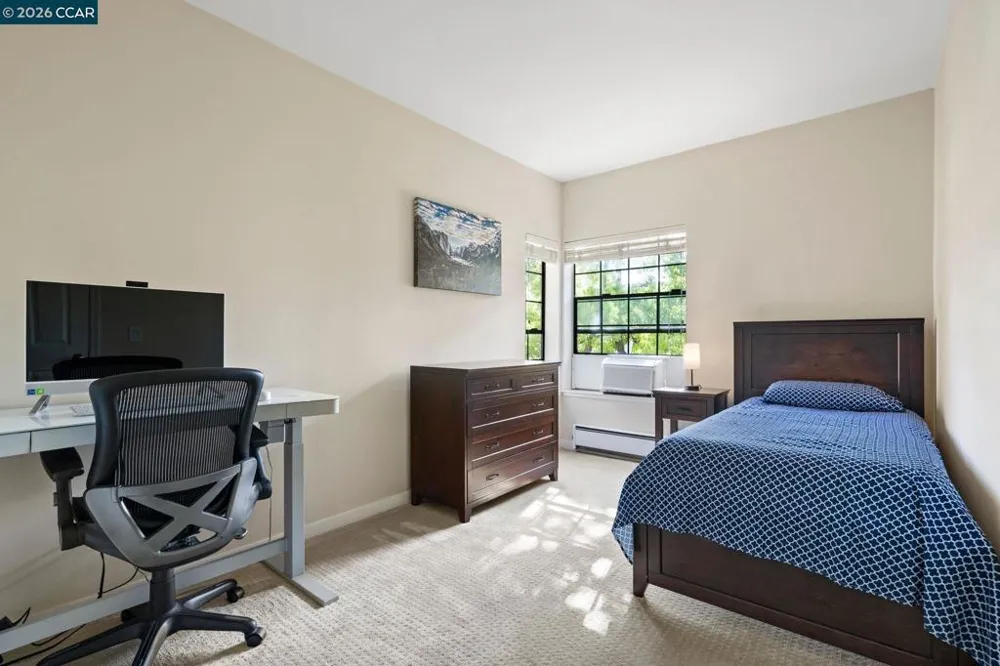 443 College Ave Palo Alto, CA 94306