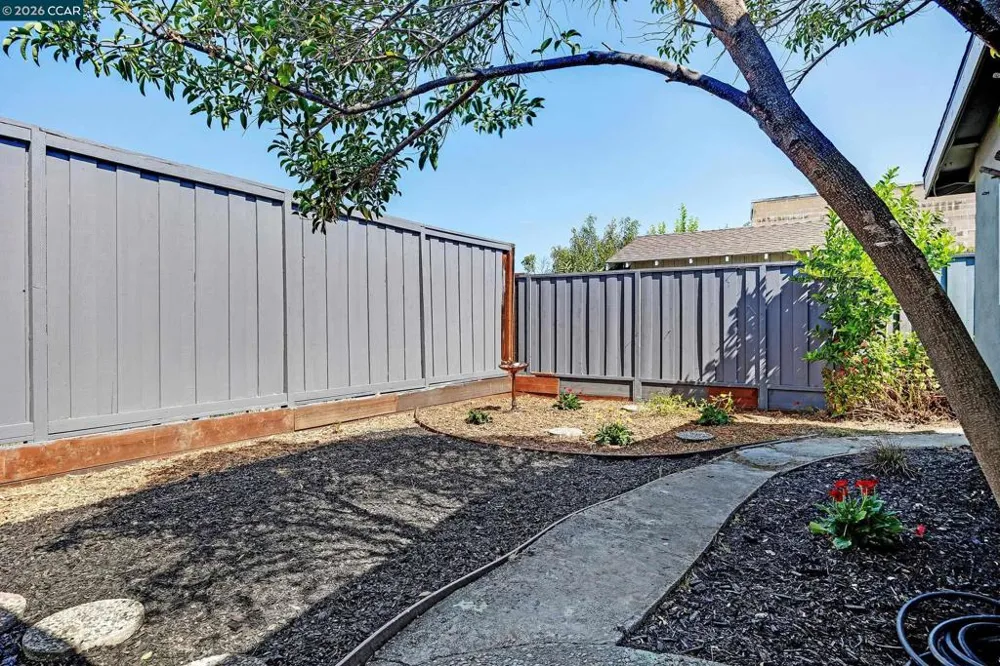 107 De Normandie Way Martinez, CA 94553