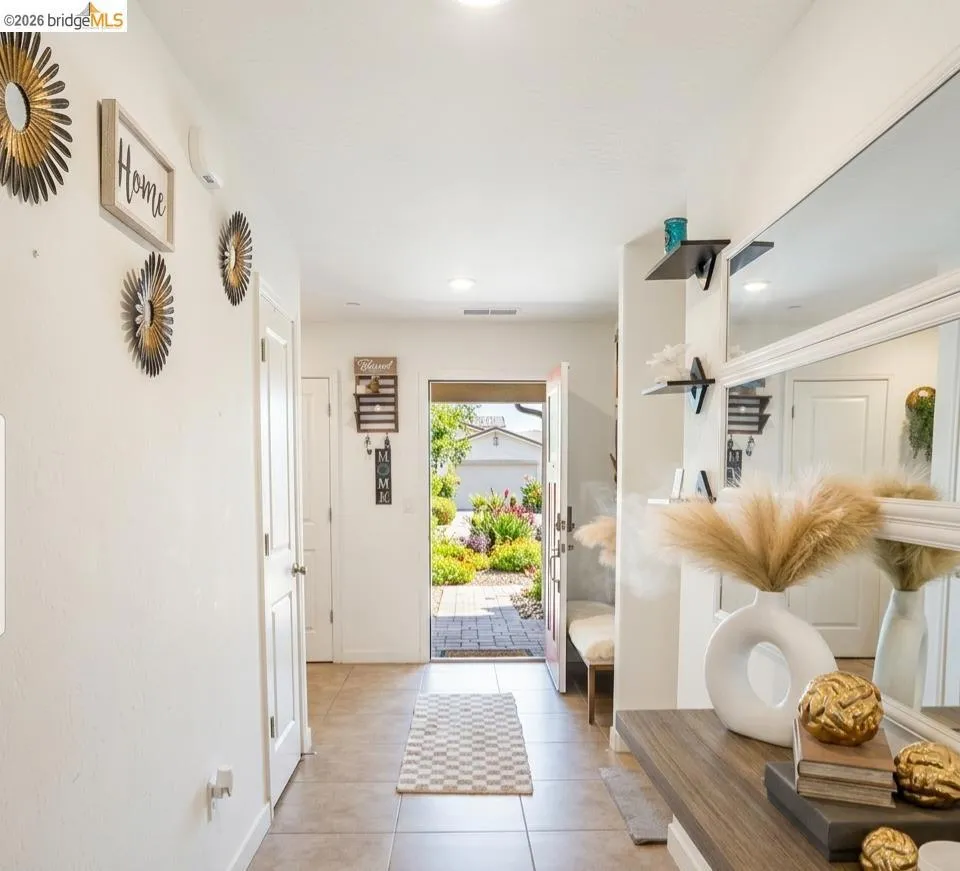 284 Zion Canyon Ct Merced, CA 95341