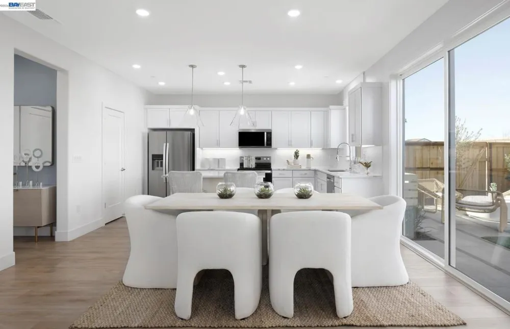 313 E Beatrice Avenue Mountain House, CA 95391