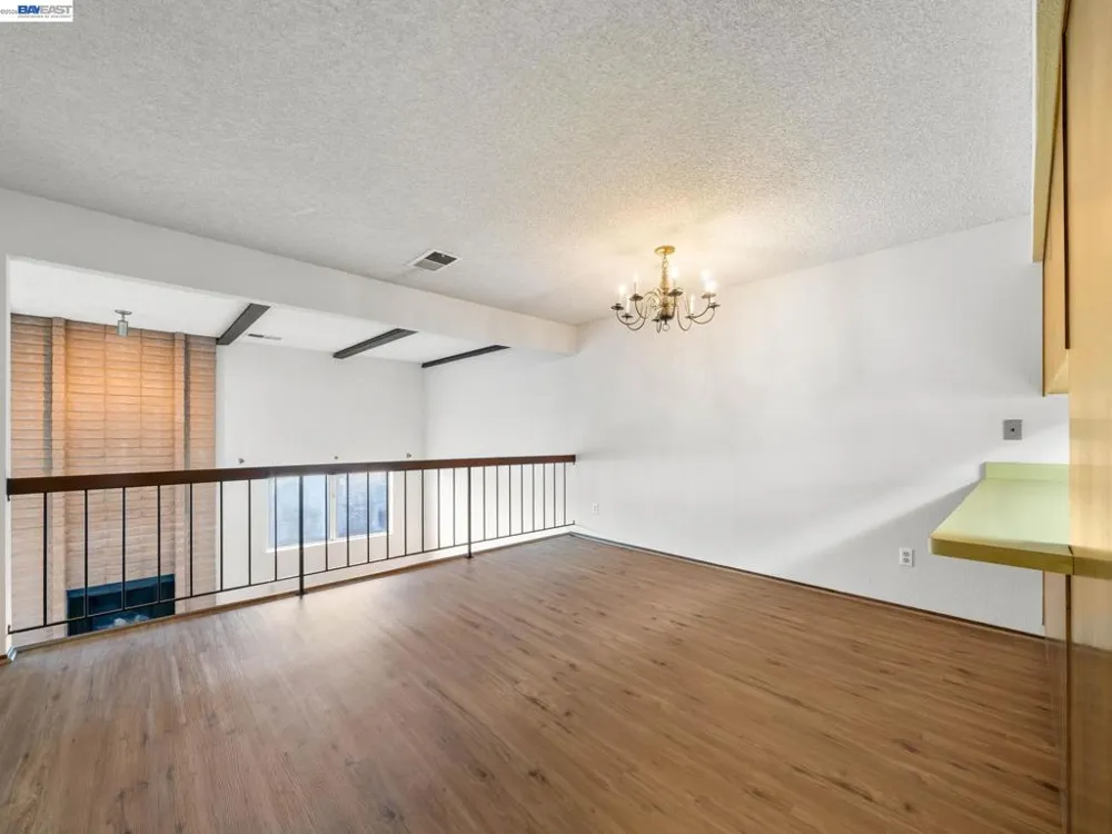 37886 Bright Cmn Fremont, CA 94536