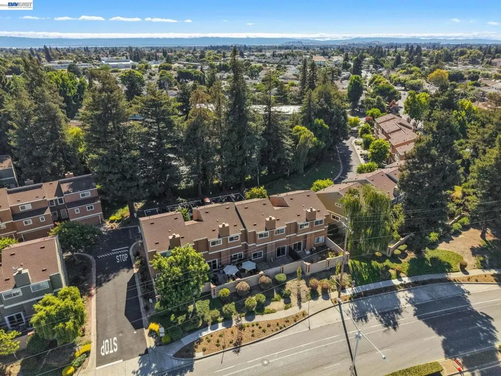 37886 Bright Cmn Fremont, CA 94536