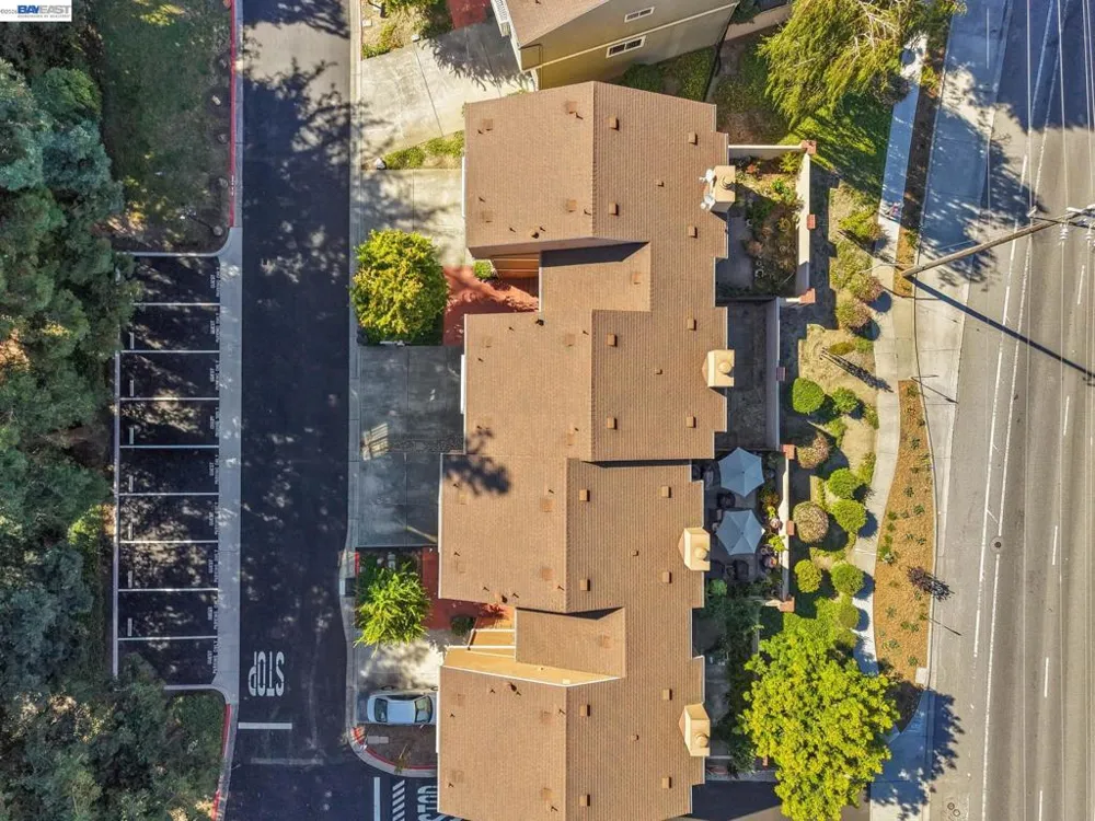 37886 Bright Cmn Fremont, CA 94536