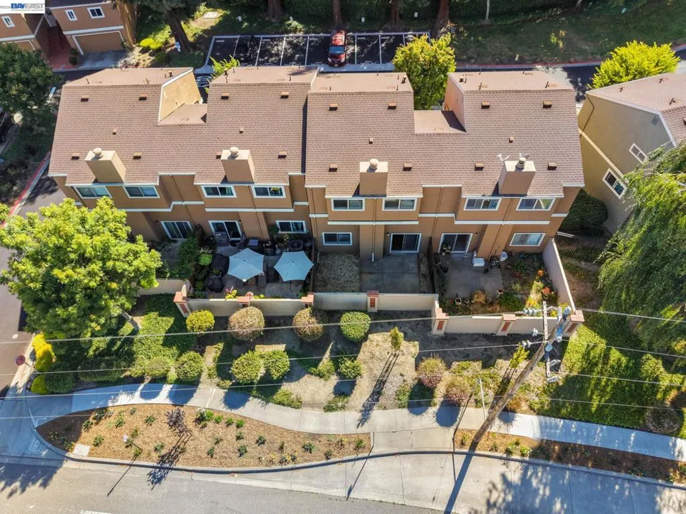 37886 Bright Cmn Fremont, CA 94536