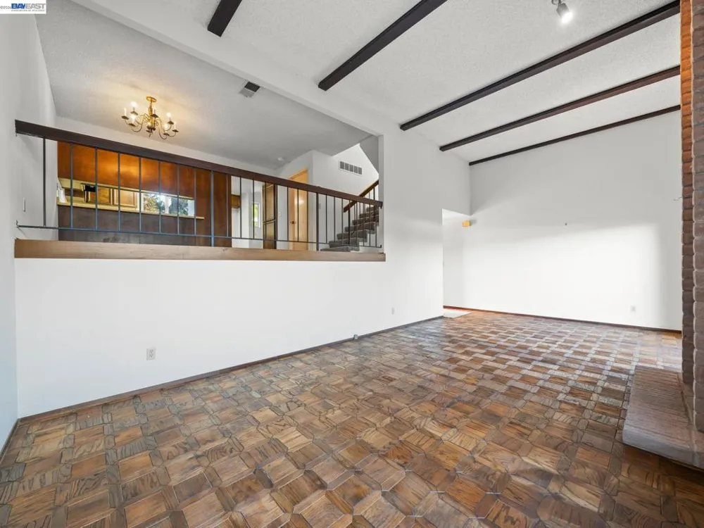 37886 Bright Cmn Fremont, CA 94536