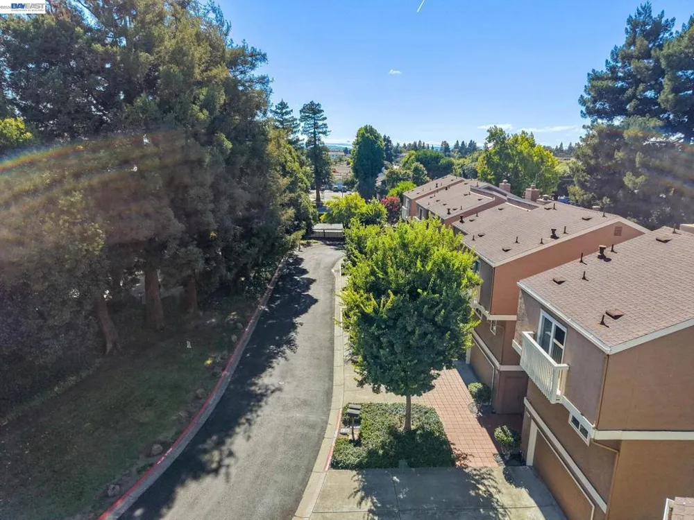 37886 Bright Cmn Fremont, CA 94536