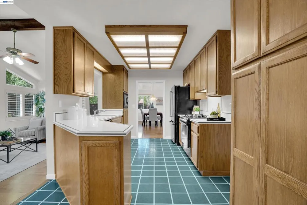5805 San Carlos Way Pleasanton, CA 94566