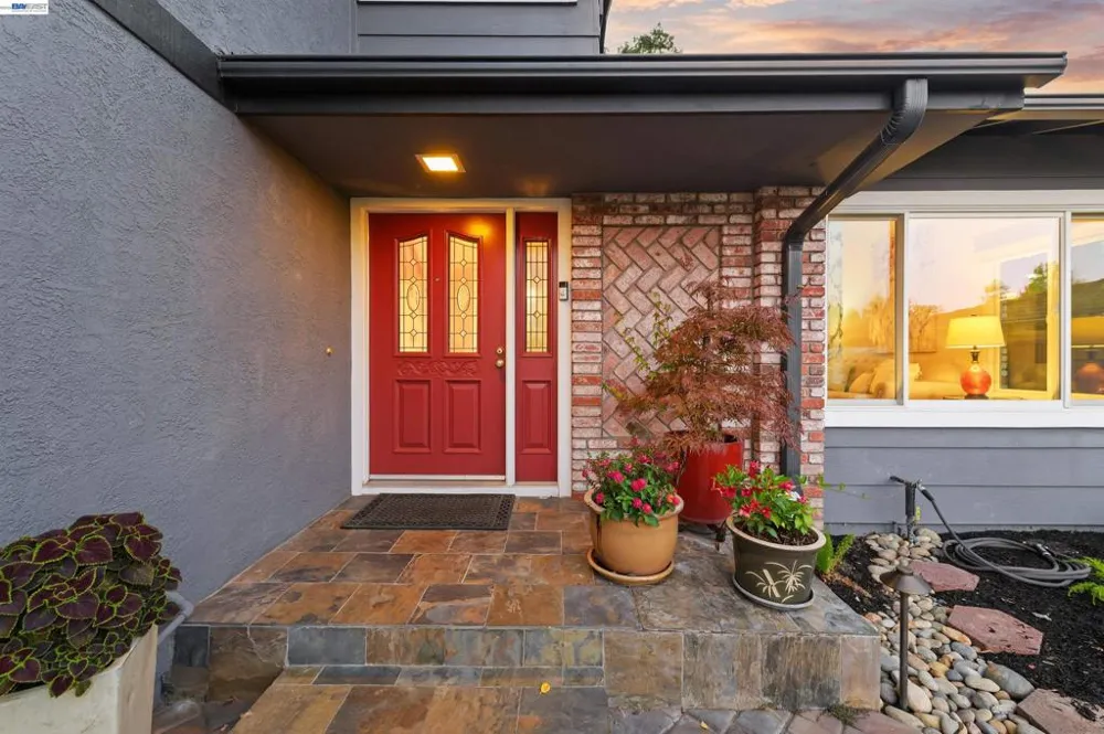 5805 San Carlos Way Pleasanton, CA 94566