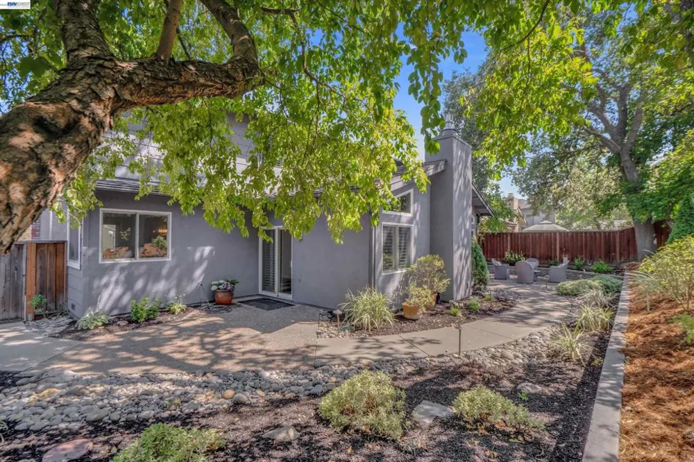 5805 San Carlos Way Pleasanton, CA 94566