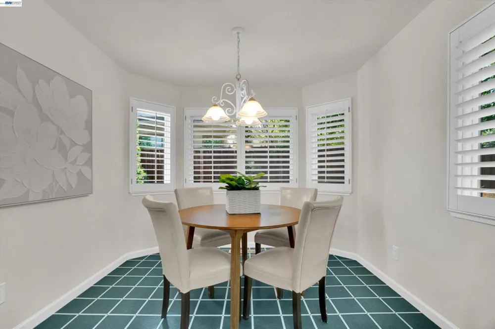 5805 San Carlos Way Pleasanton, CA 94566
