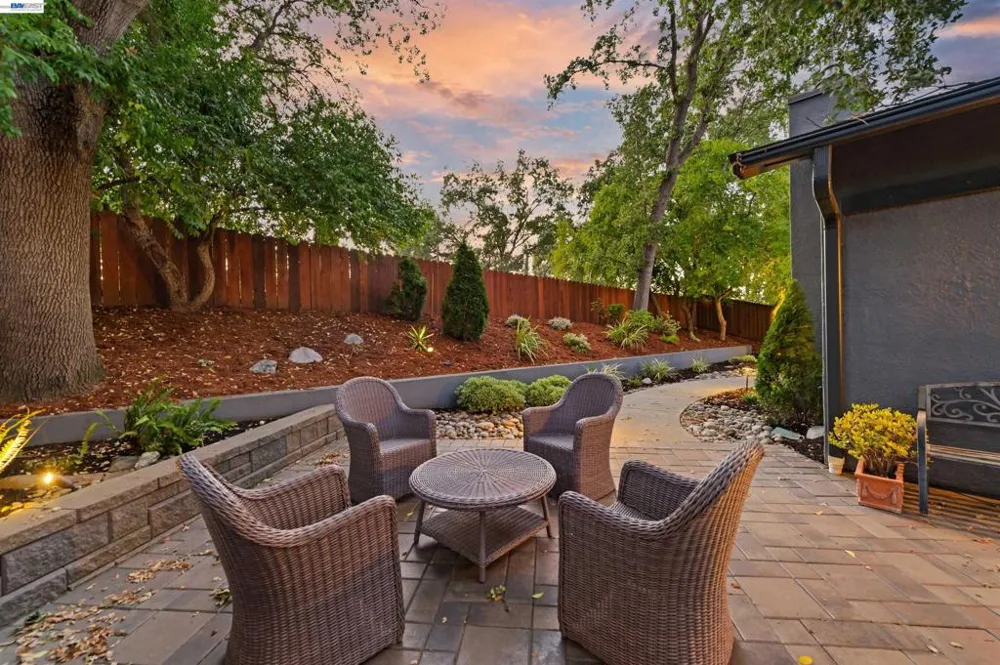 5805 San Carlos Way Pleasanton, CA 94566