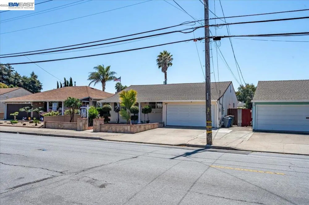 3675 Monterey Blvd San Leandro, CA 94578