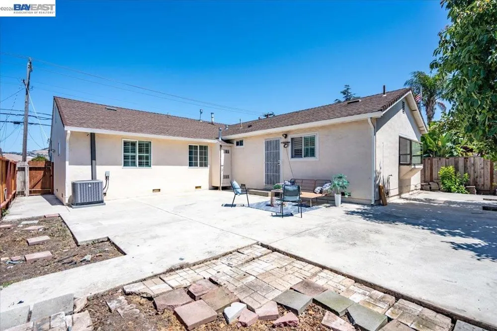 3675 Monterey Blvd San Leandro, CA 94578