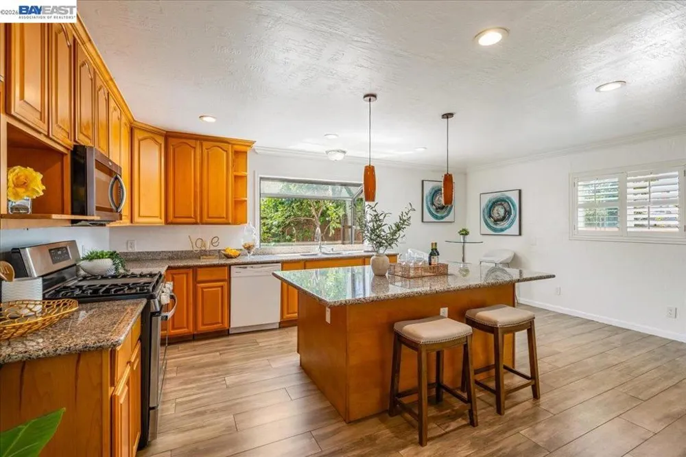 3675 Monterey Blvd San Leandro, CA 94578