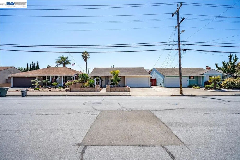 3675 Monterey Blvd San Leandro, CA 94578