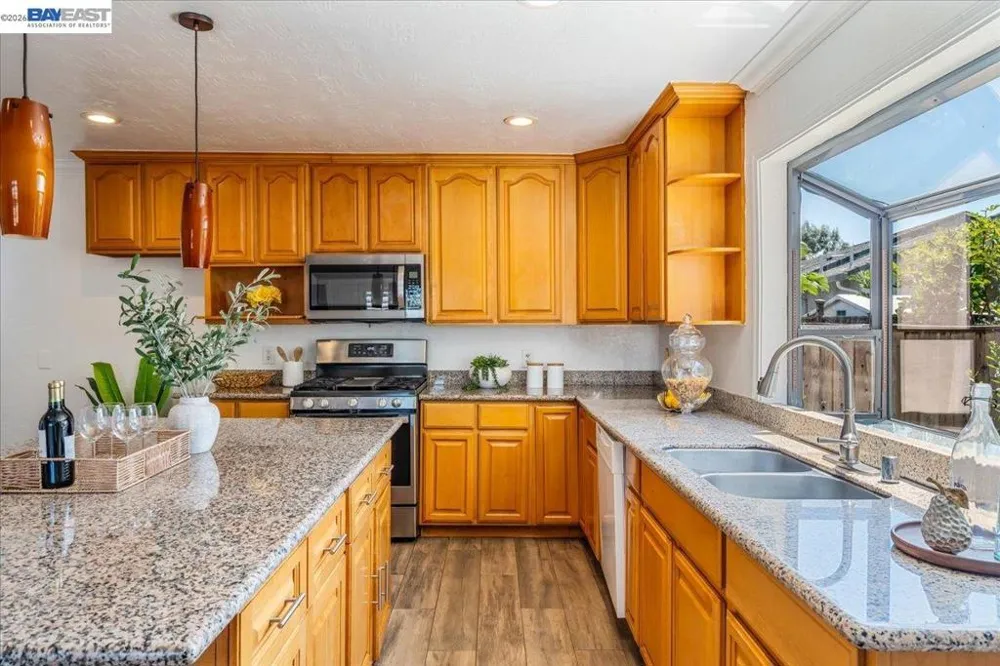 3675 Monterey Blvd San Leandro, CA 94578