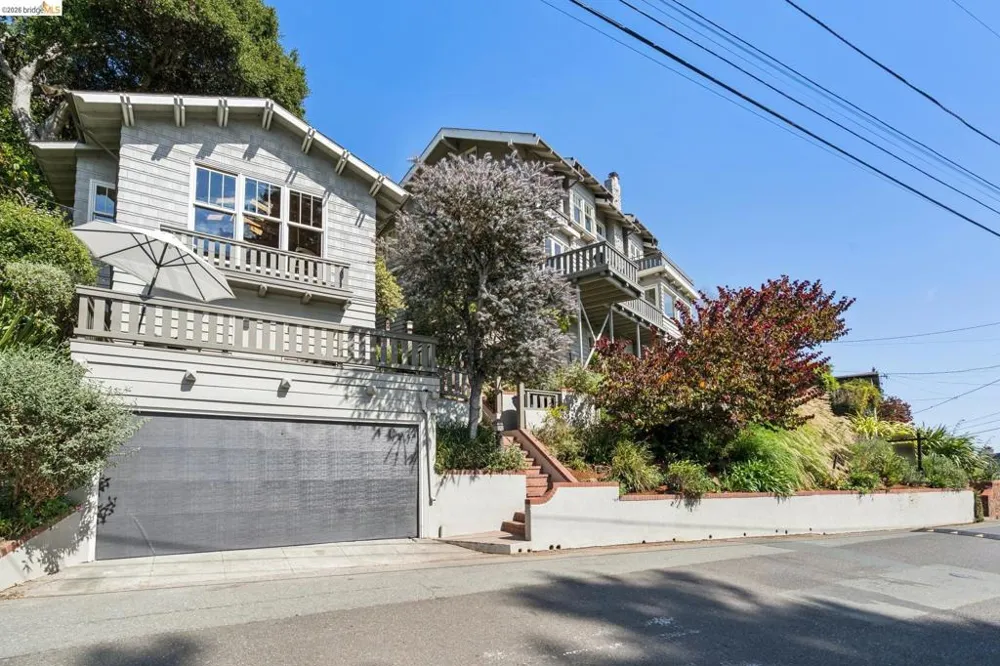 150 Scenic Ave Piedmont, CA 94611