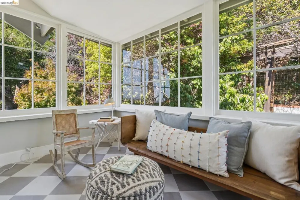 150 Scenic Ave Piedmont, CA 94611