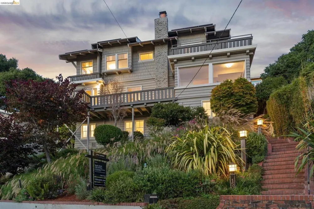 150 Scenic Ave Piedmont, CA 94611