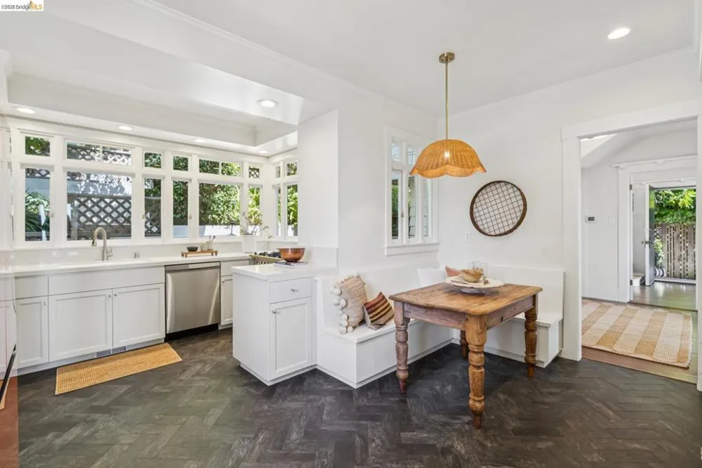 150 Scenic Ave Piedmont, CA 94611