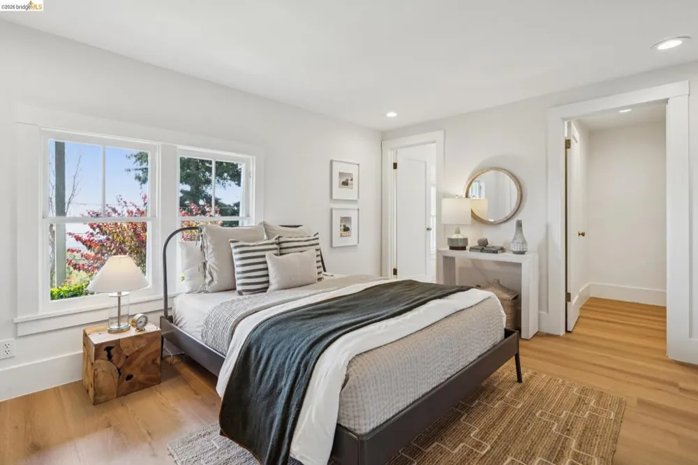 150 Scenic Ave Piedmont, CA 94611