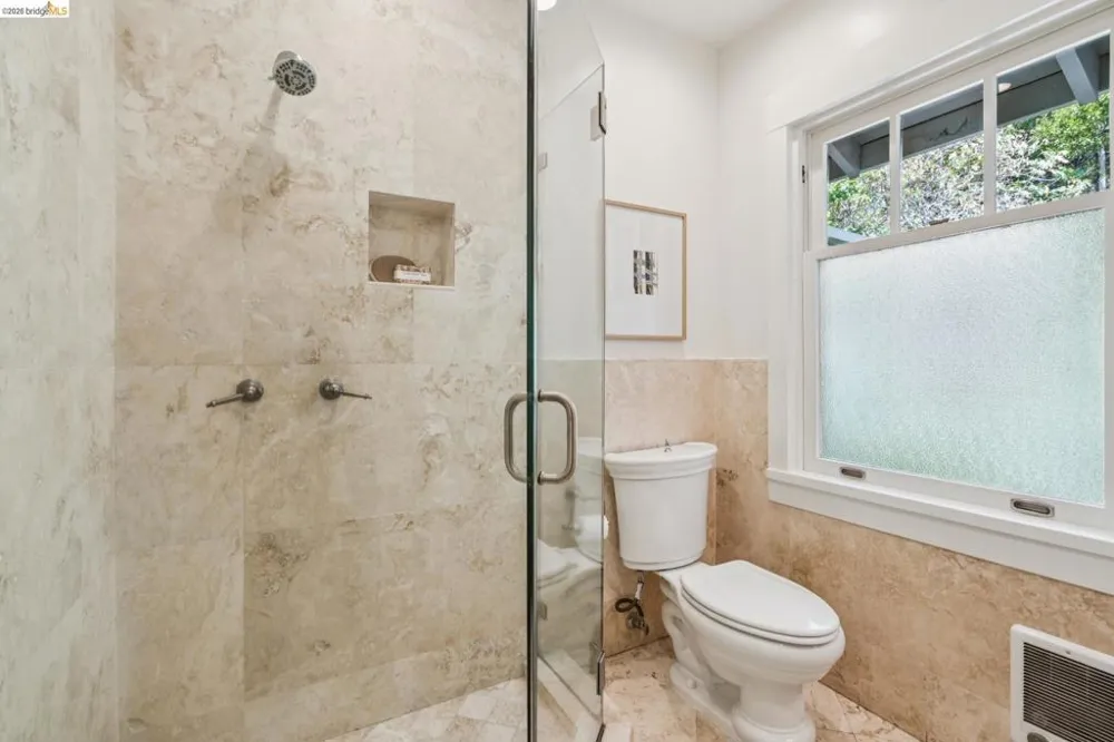 150 Scenic Ave Piedmont, CA 94611
