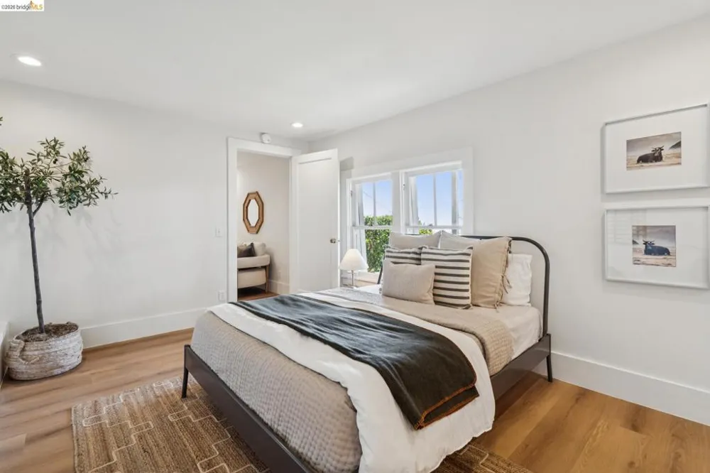 150 Scenic Ave Piedmont, CA 94611