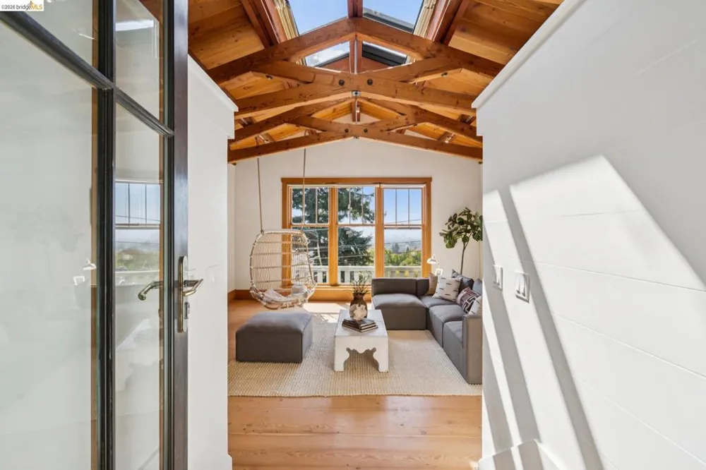 150 Scenic Ave Piedmont, CA 94611