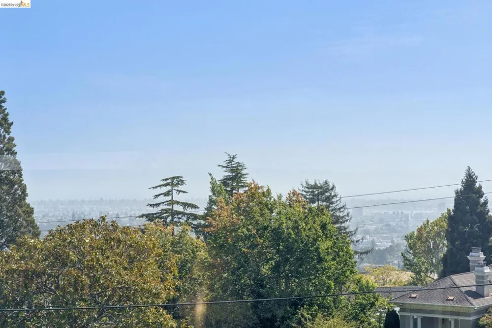 150 Scenic Ave Piedmont, CA 94611