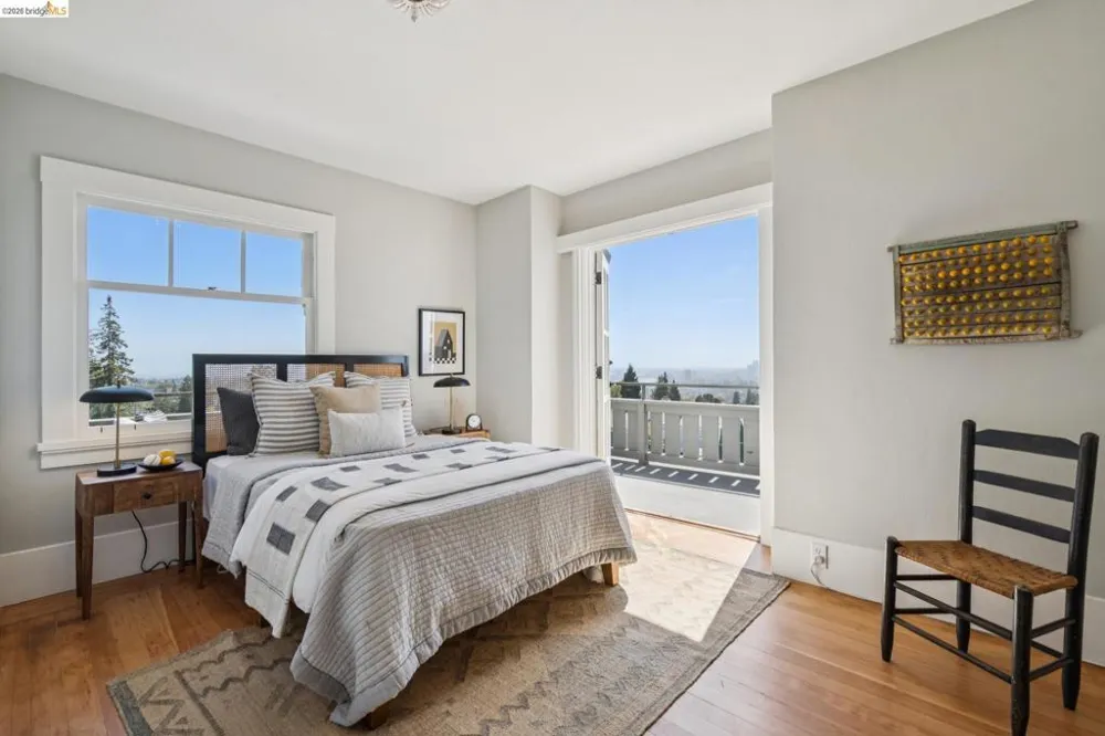 150 Scenic Ave Piedmont, CA 94611
