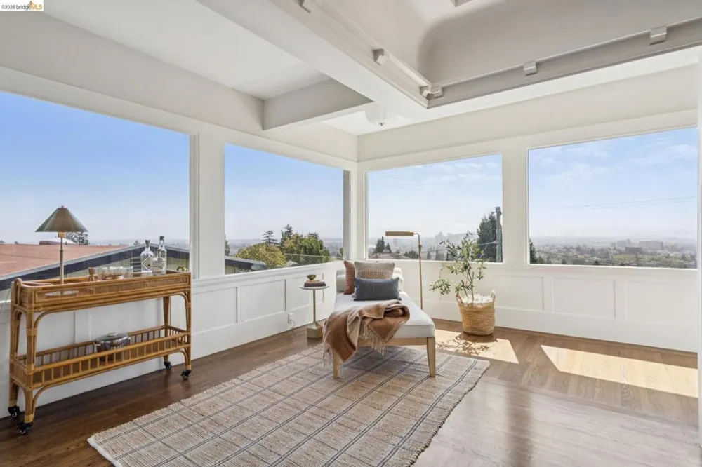 150 Scenic Ave Piedmont, CA 94611