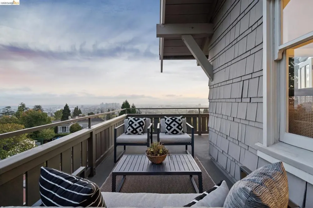 150 Scenic Ave Piedmont, CA 94611
