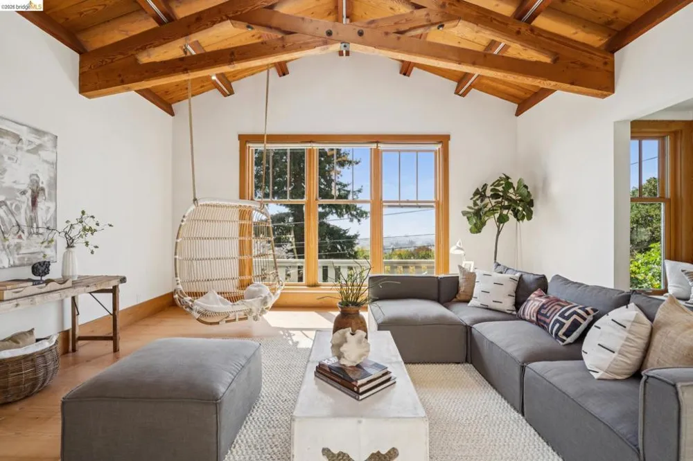 150 Scenic Ave Piedmont, CA 94611