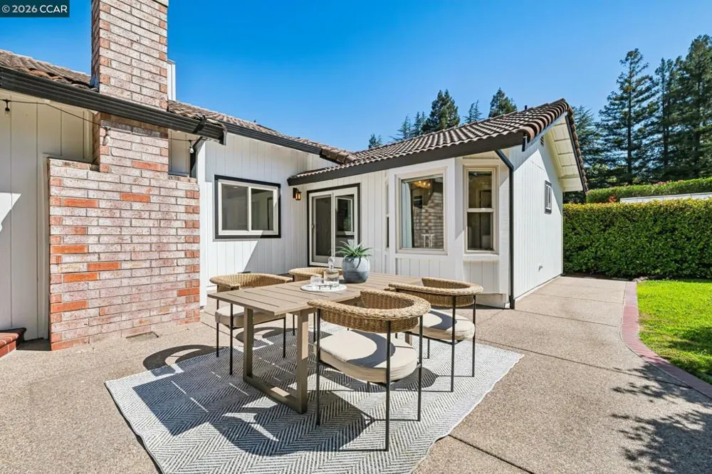 720 Graham Ct Danville, CA 94526