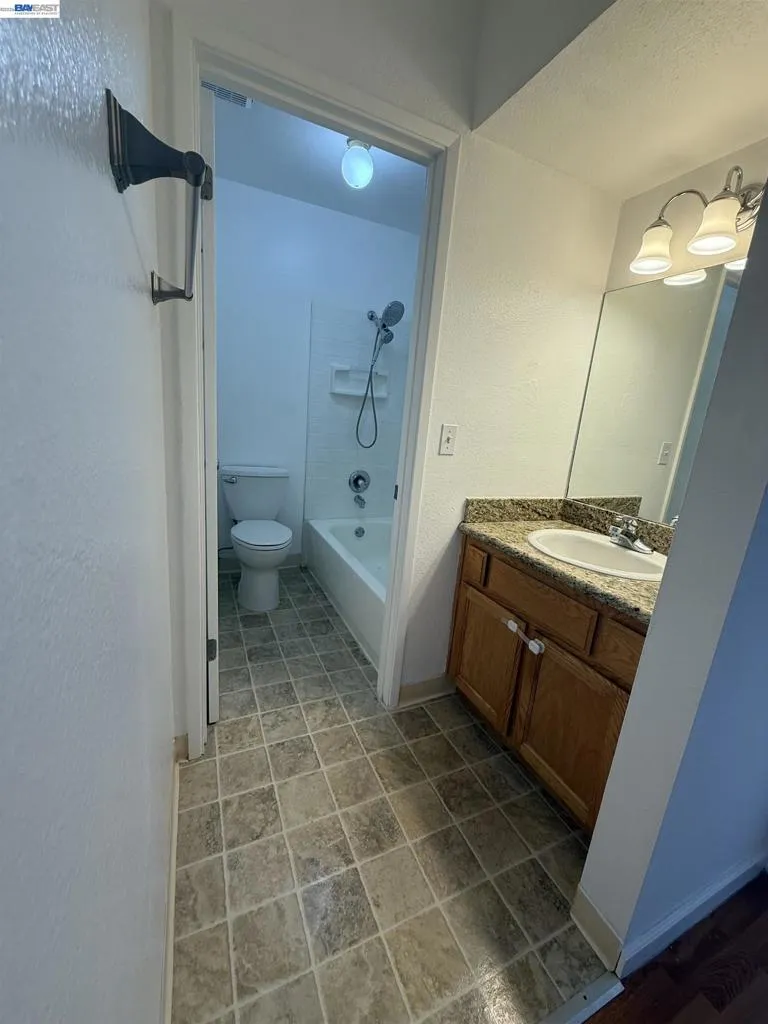 1366 Callen St #C Vacaville, CA 95688