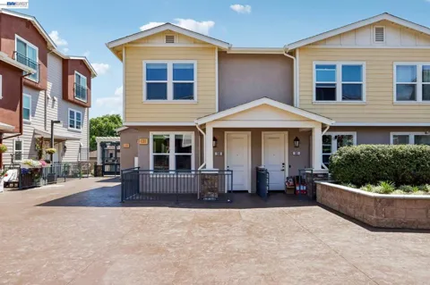 4038 Central Ave #300