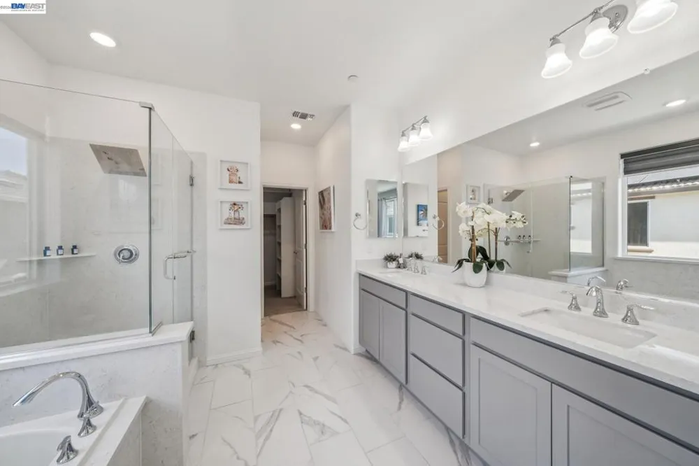 209 Brush Creek Dr Brentwood, CA 94513