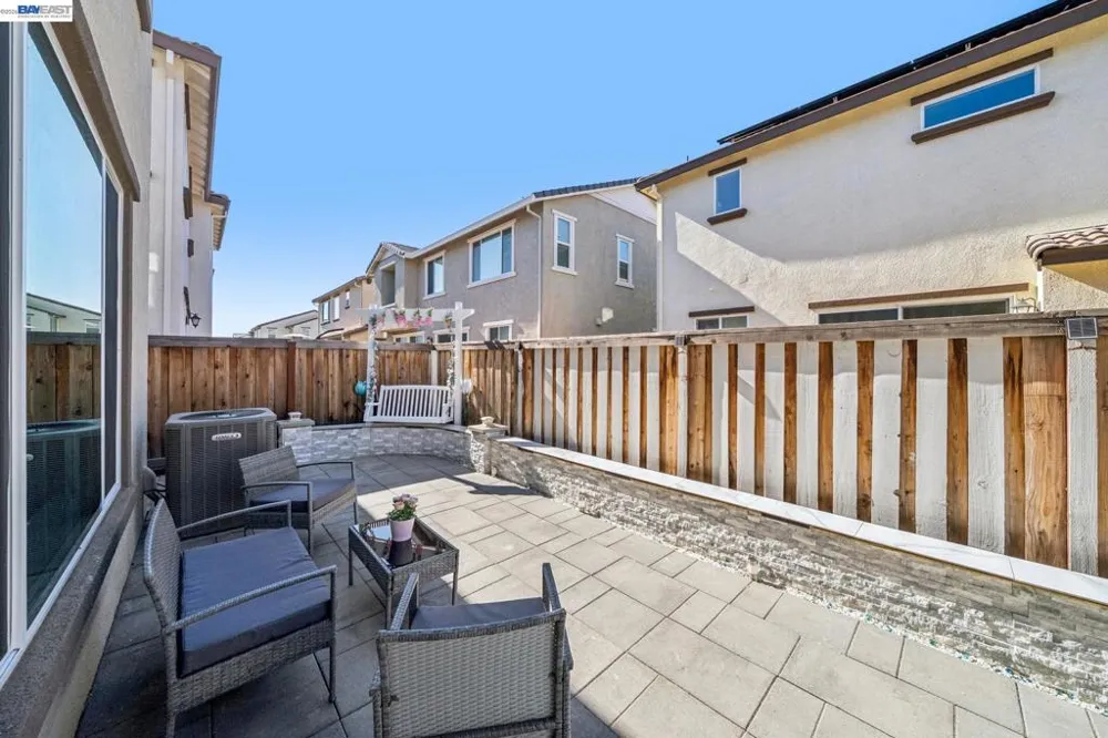 209 Brush Creek Dr Brentwood, CA 94513