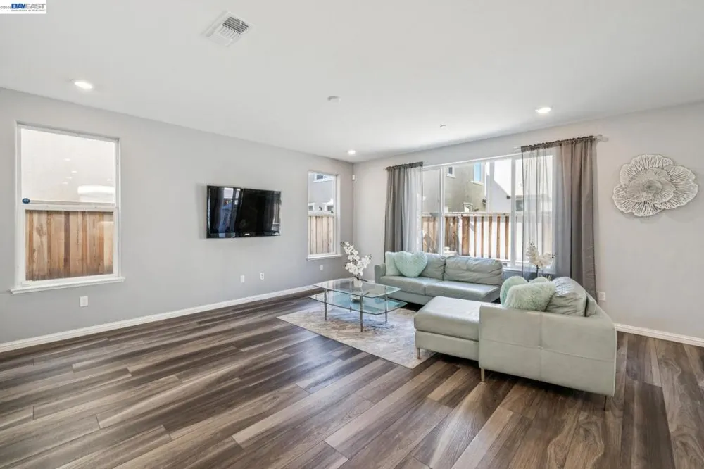 209 Brush Creek Dr Brentwood, CA 94513