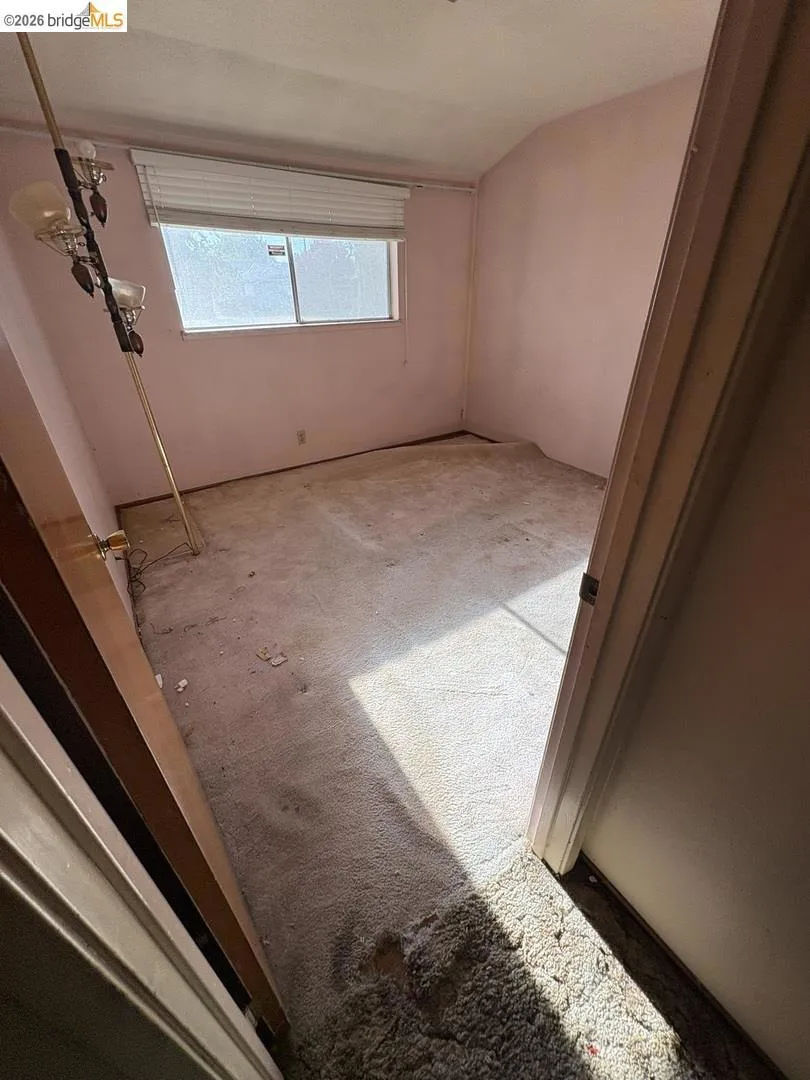 218 Bryan AVE Roseville, CA 95661