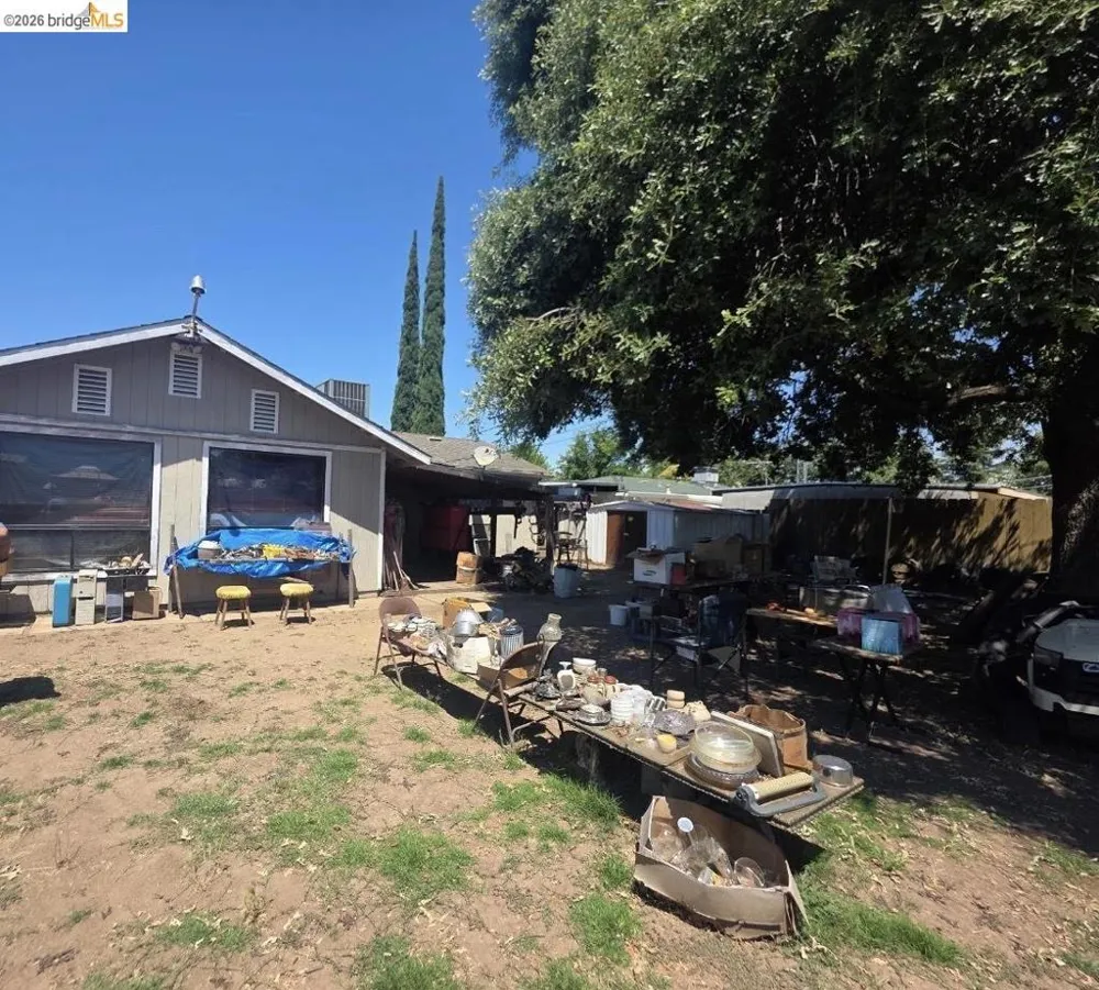 218 Bryan AVE Roseville, CA 95661