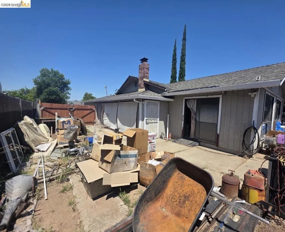 218 Bryan AVE Roseville, CA 95661