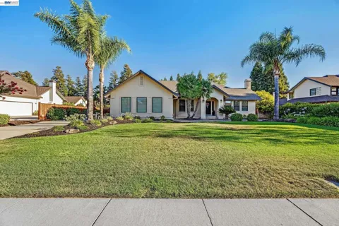 511 Rhea Way